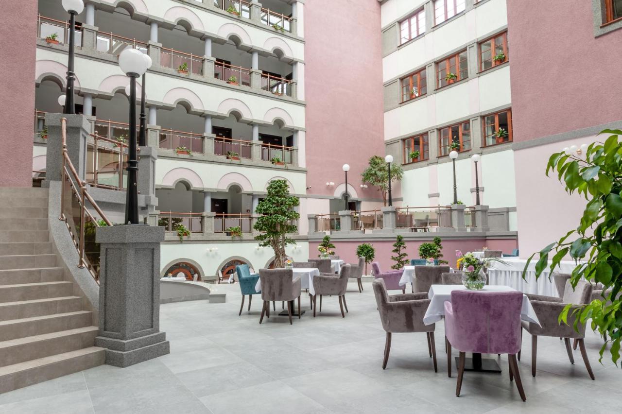 Hotel Kultura Ruzomberok Extérieur photo