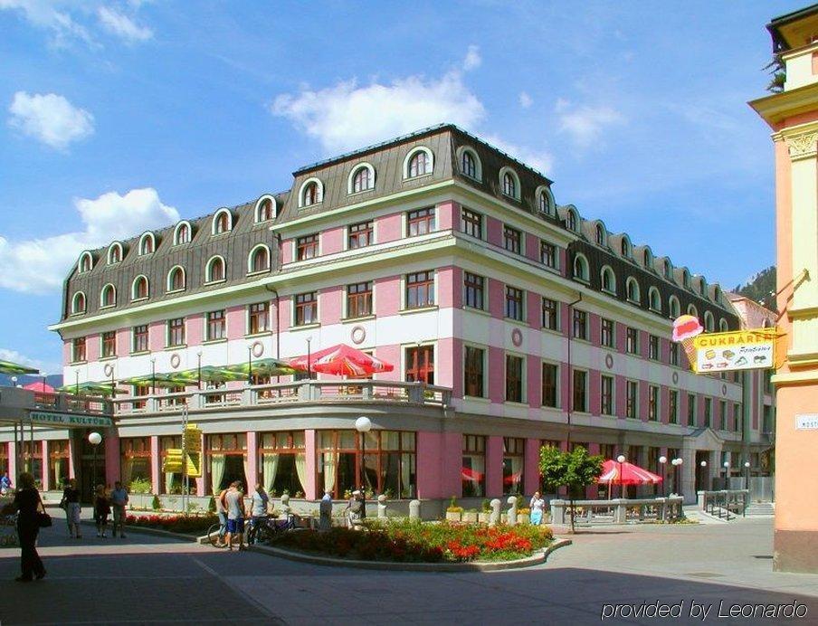 Hotel Kultura Ruzomberok Extérieur photo